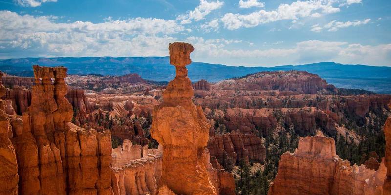 突破重载极限：锂电池储能解决方案在重型商用车领域的挑战与创新路径